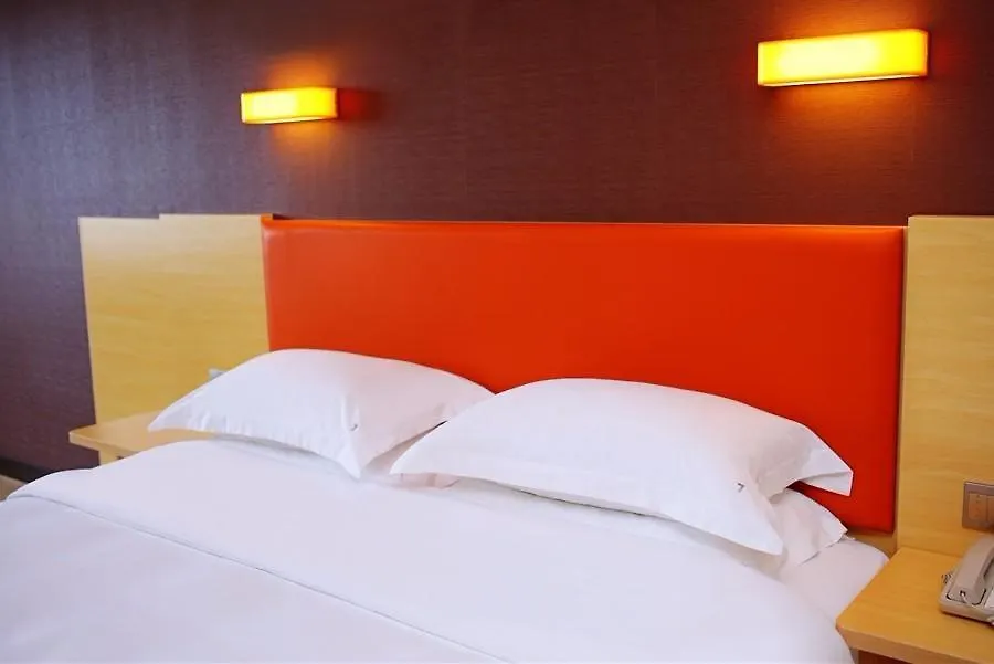 7 Days Premium Jiaozuo Renmin Road Teachers College Hotel